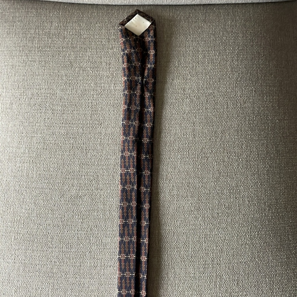 Celine | Vintage Chain Print Interlocking Multicolored Silk Tie - Picture 15 of 16